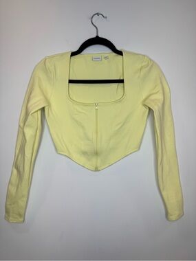 Artizia bundle 2 TNA Sunday best Peach neon yellow Cropped top
